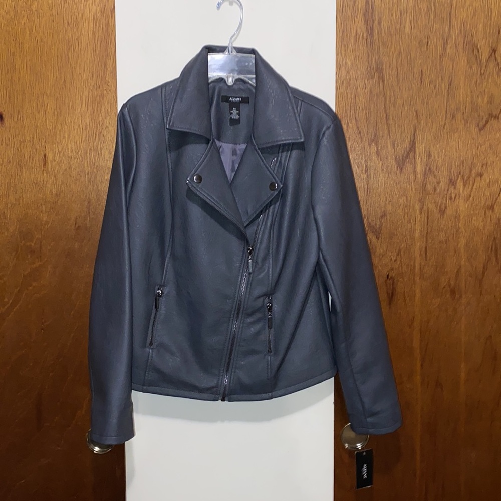 🔘NWT Alfani Petite Grey Faux Leather Moto Jacket
